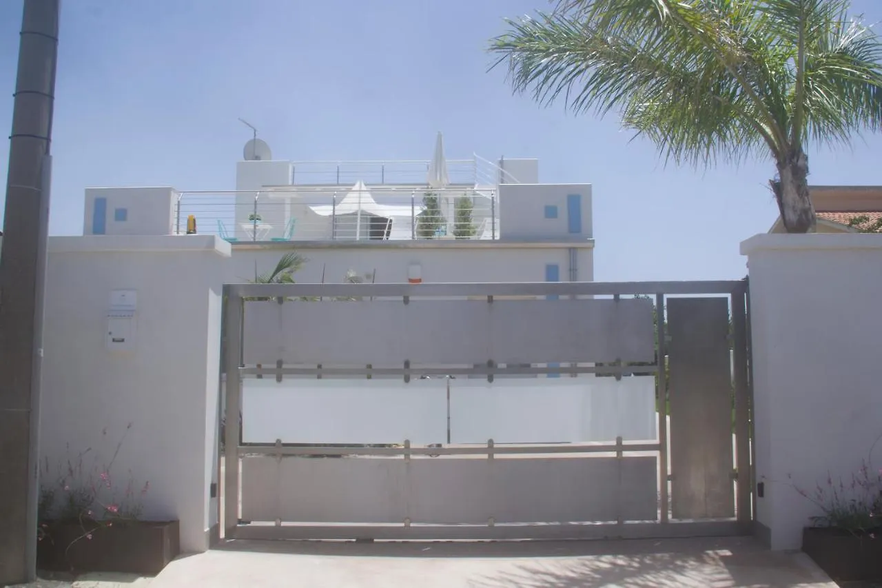 B&B Villa Eraclea 빌라지오 모제 3*,  이탈리아